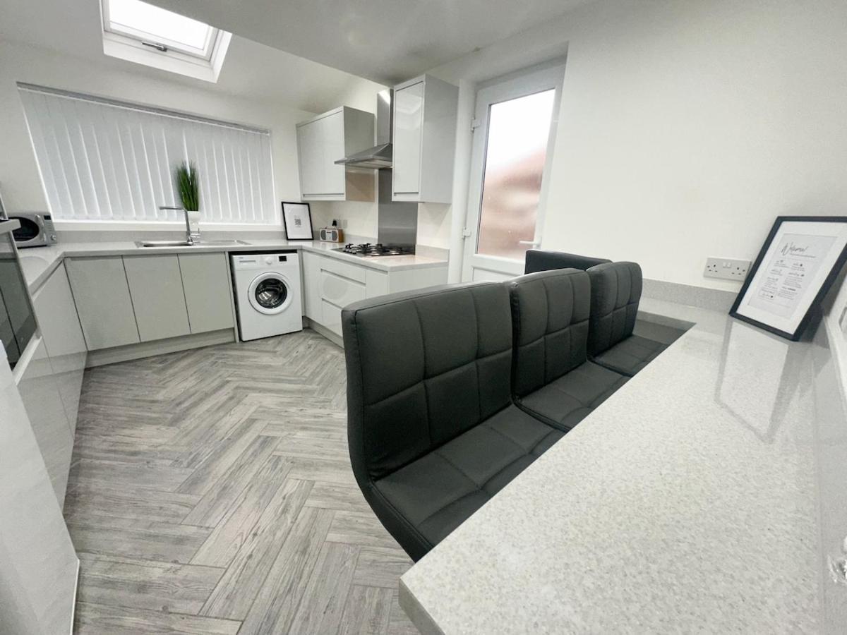 Contractors Dream, 4 Bedroom 2 Bathroom Liverpool Buitenkant foto
