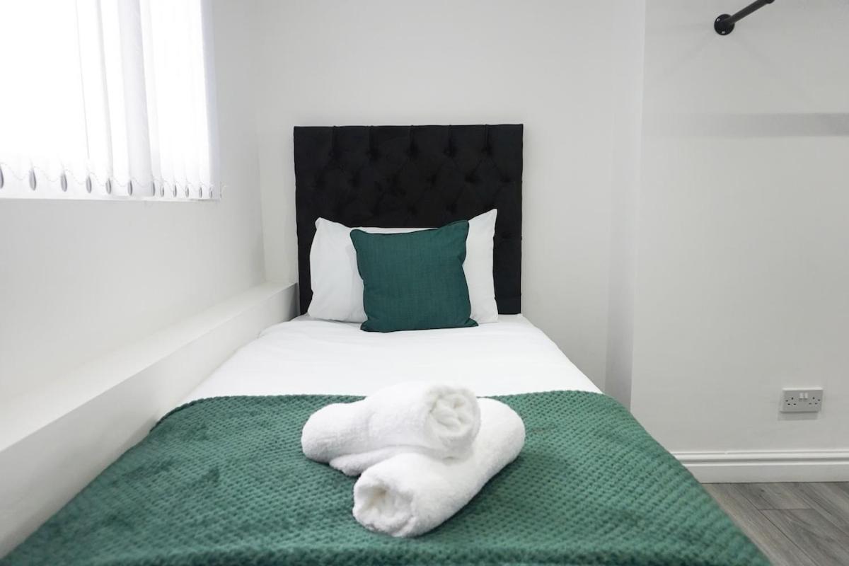 Contractors Dream, 4 Bedroom 2 Bathroom Liverpool Buitenkant foto