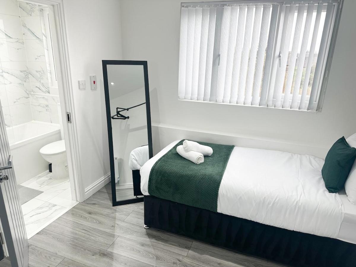 Contractors Dream, 4 Bedroom 2 Bathroom Liverpool Buitenkant foto