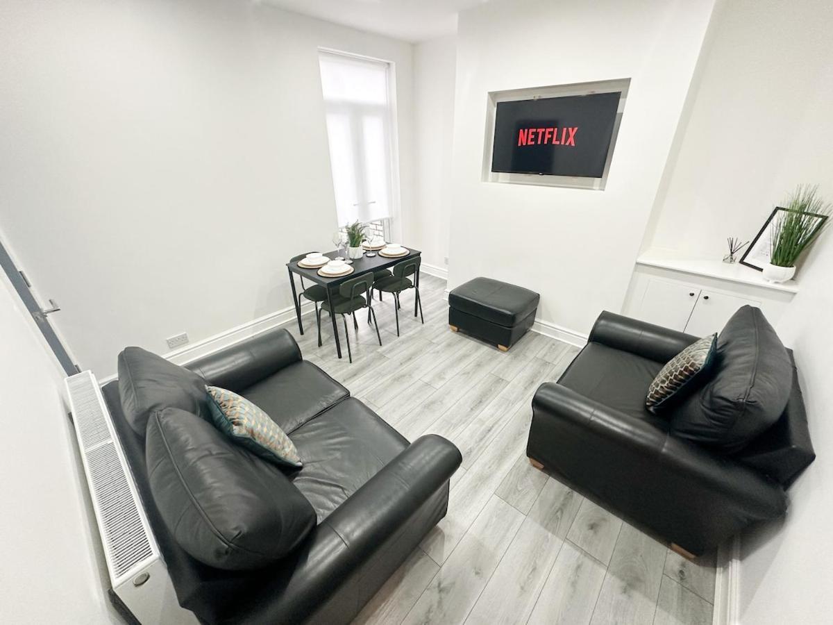 Contractors Dream, 4 Bedroom 2 Bathroom Liverpool Buitenkant foto