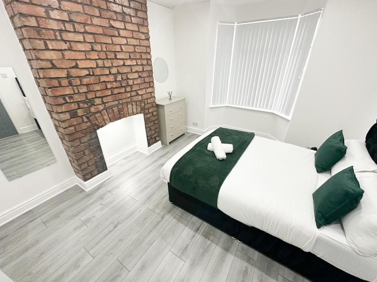 Contractors Dream, 4 Bedroom 2 Bathroom Liverpool Buitenkant foto