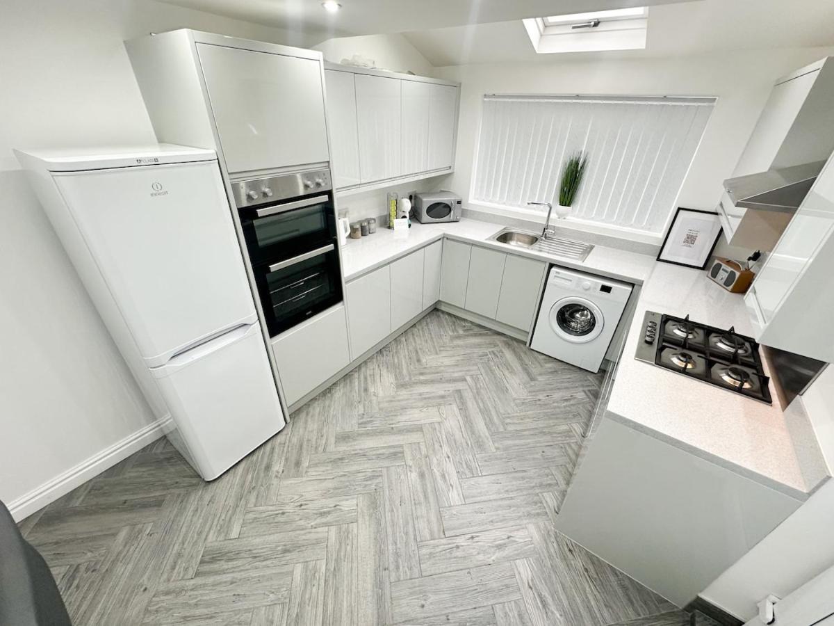Contractors Dream, 4 Bedroom 2 Bathroom Liverpool Buitenkant foto
