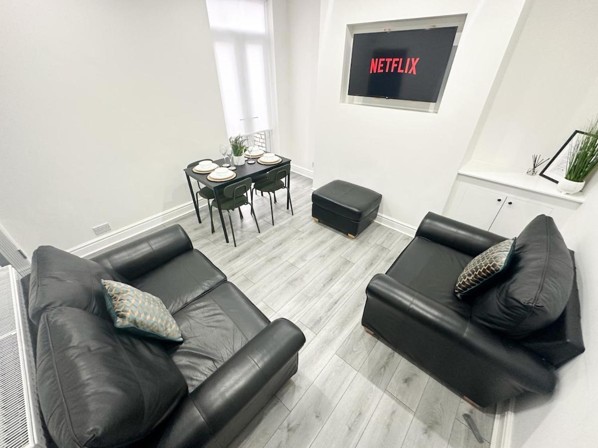 Contractors Dream, 4 Bedroom 2 Bathroom Liverpool Buitenkant foto